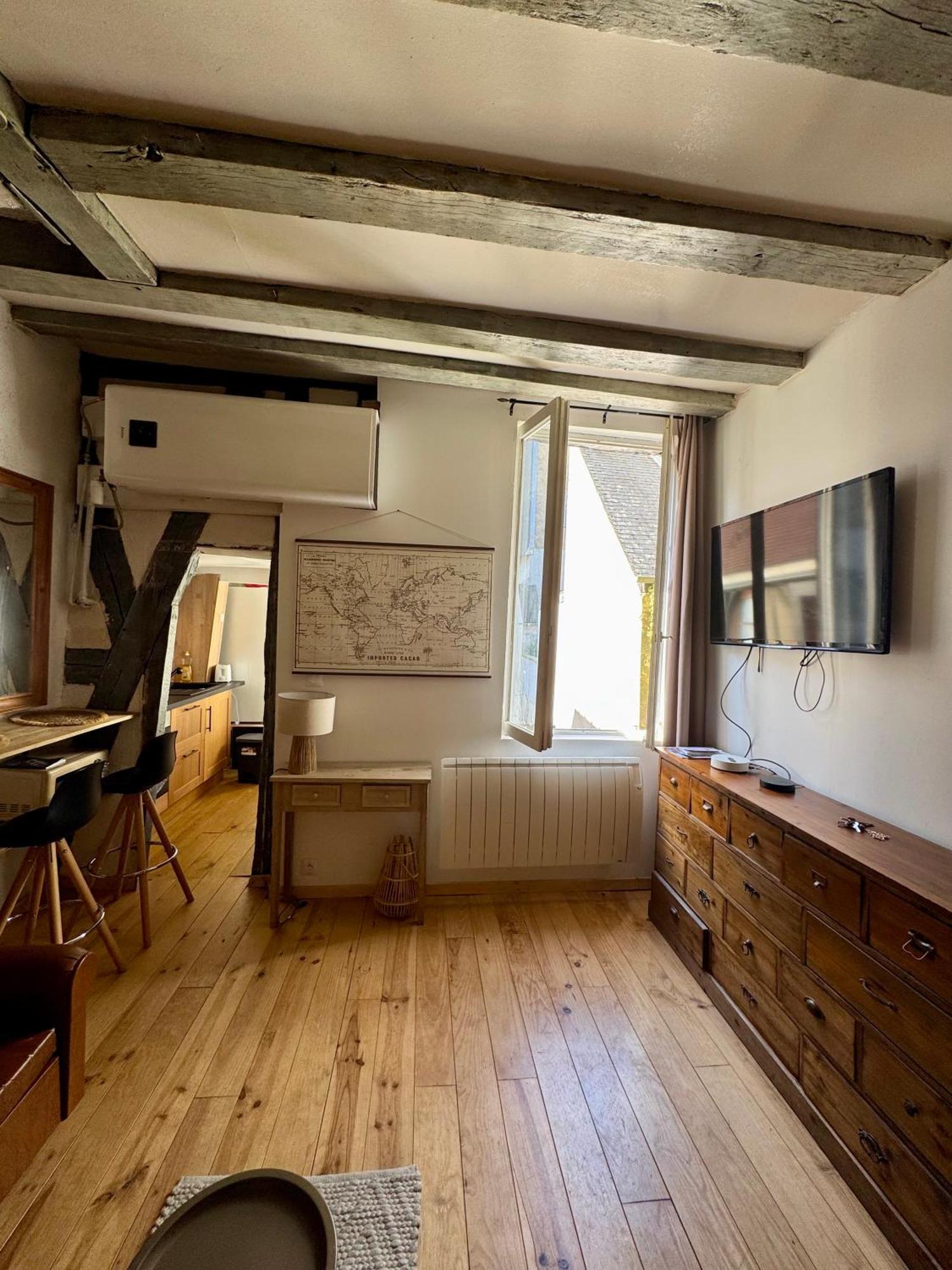 L Atypique De Bourbonnoux Apartment Bourges Exterior photo